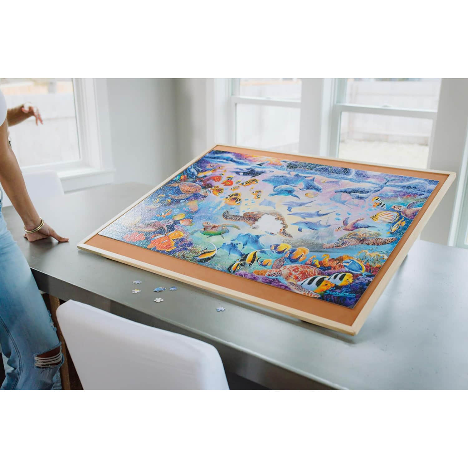 PT008 Fully Assembled Puzzle Easel