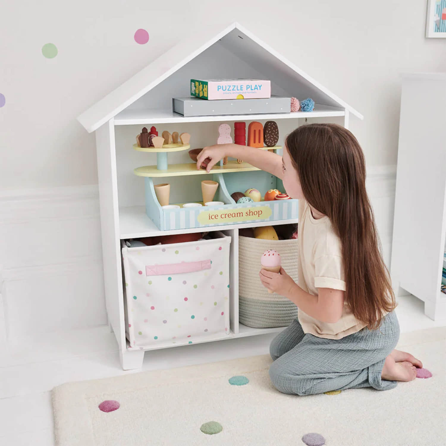 wf011 Small Townhouse Bookcase